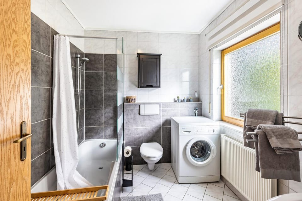 Bathroom, Living room