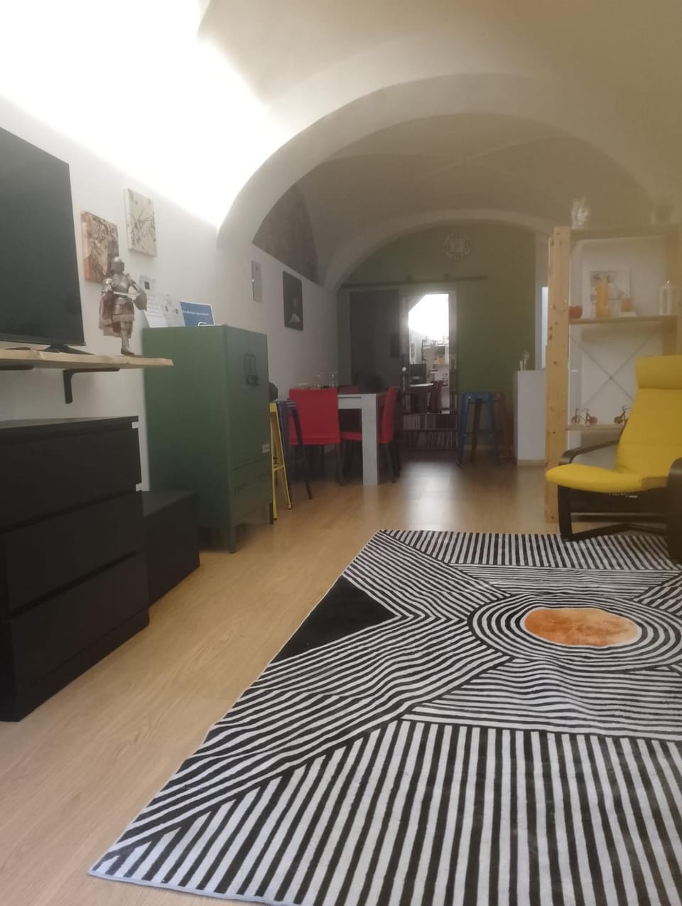 Photo of the whole room