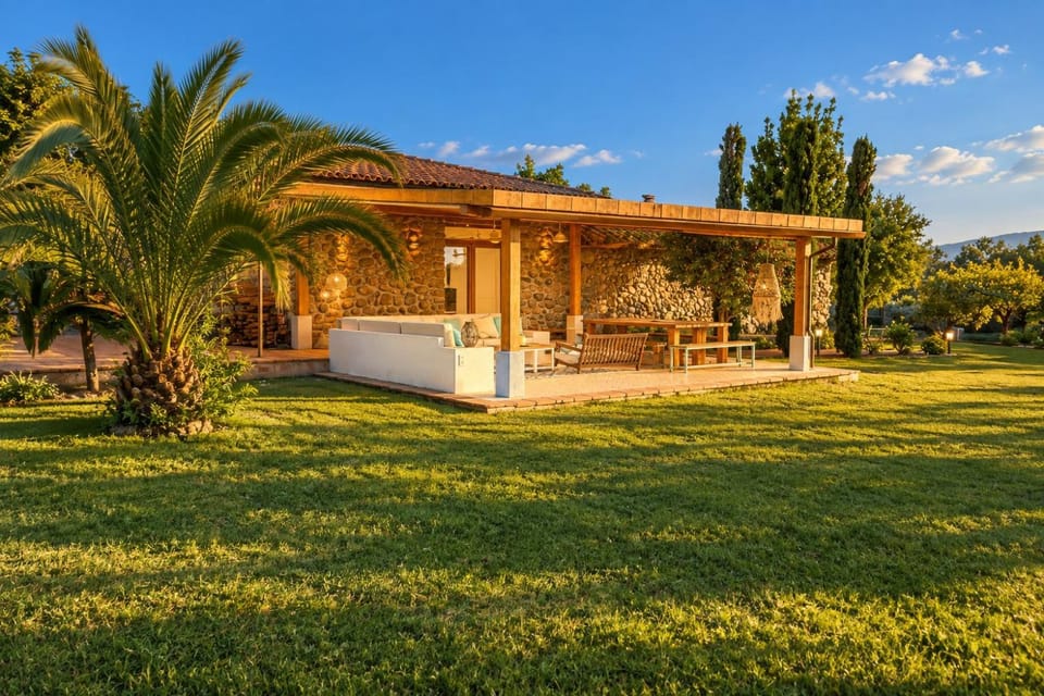 Property building, Spring, Natural landscape, Garden, Garden view