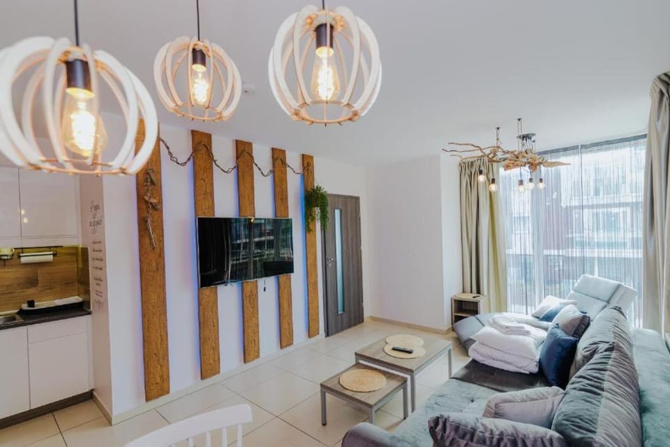 Communal lounge/ TV room, Kitchen or kitchenette, Living room, Seating area, Evening entertainment