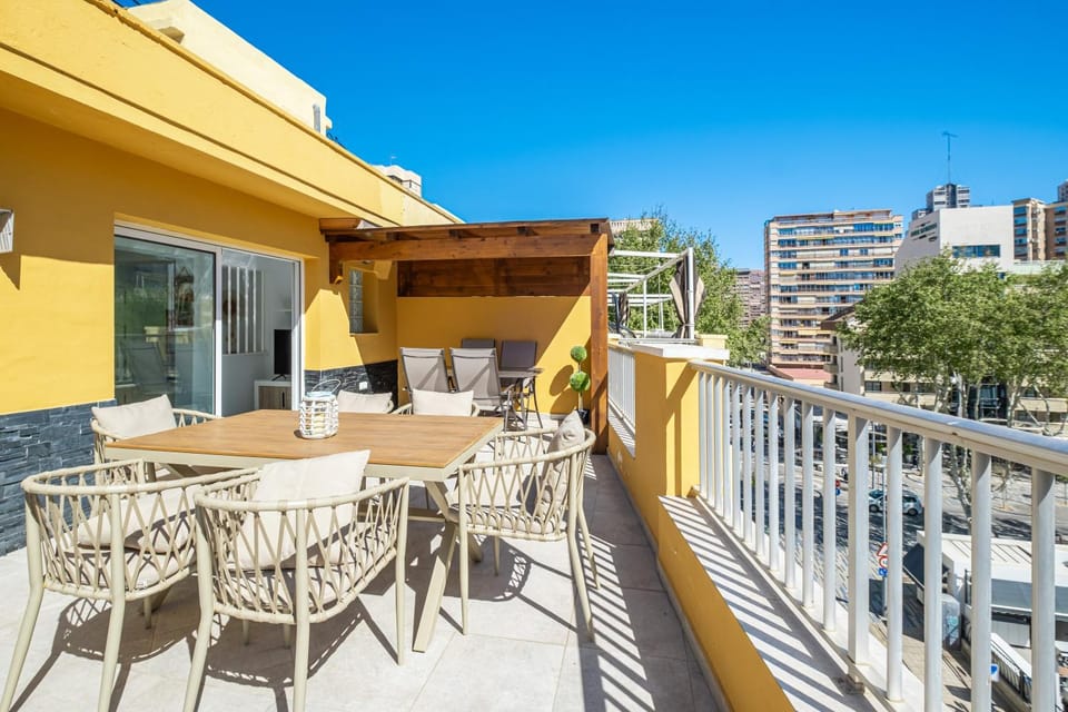 Day, View (from property/room), Balcony/Terrace, Dining area