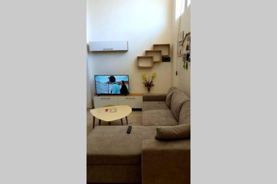 Dario's Loft in central Vlora City. Apartment in Vlorë