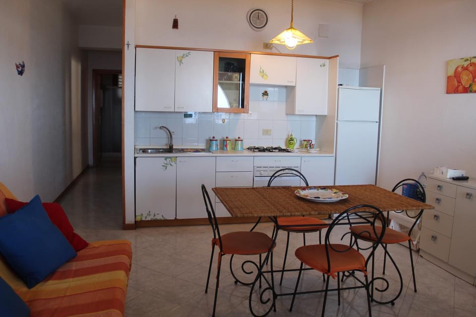 Communal lounge/ TV room, Communal kitchen