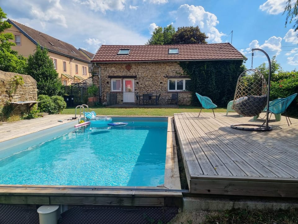 Garden, Swimming pool, sunbed
