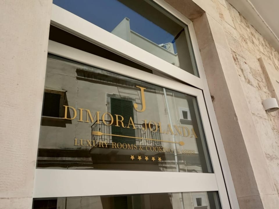 Facade/entrance, Property logo or sign