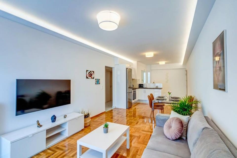 Koukaki lux 2BD 1master ap next to Acropolis Apartment in Athens