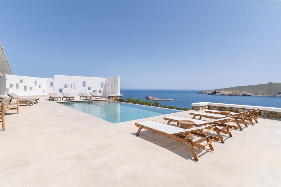 Sea view, Swimming pool