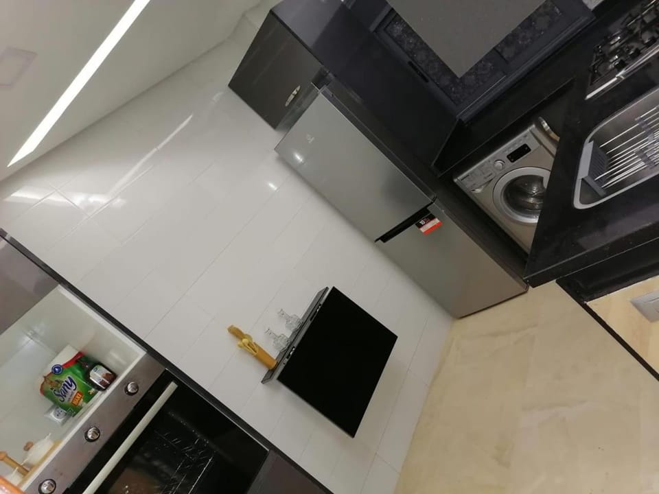 Kitchen or kitchenette, laundry