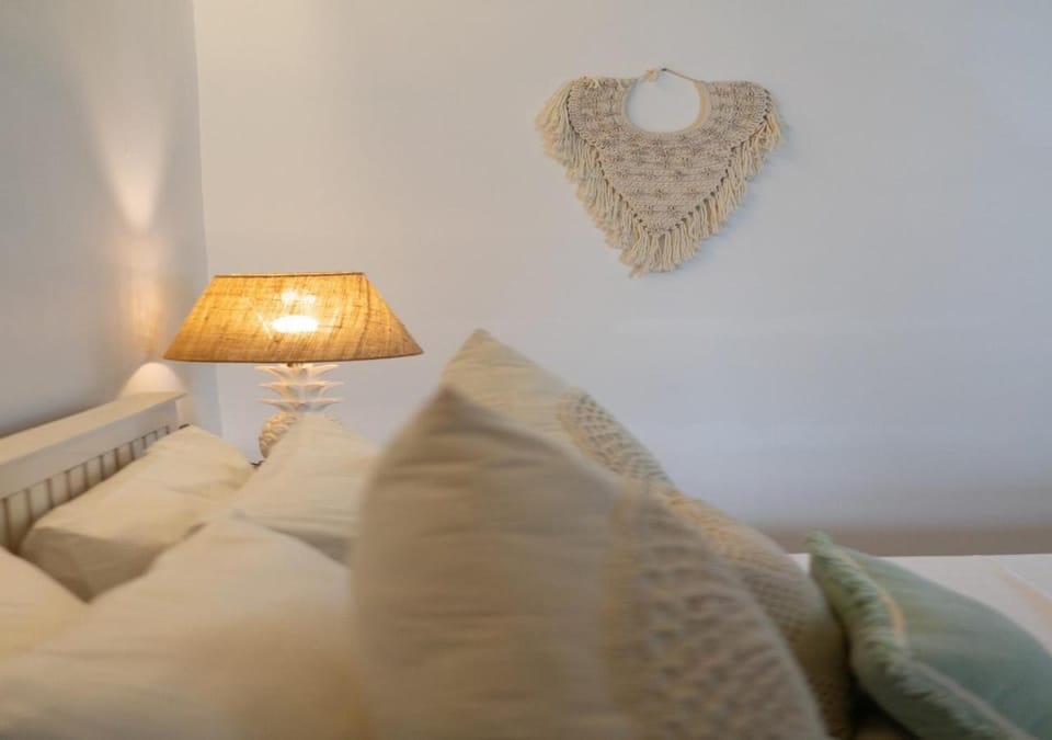 Bed, Decorative detail, Bedroom