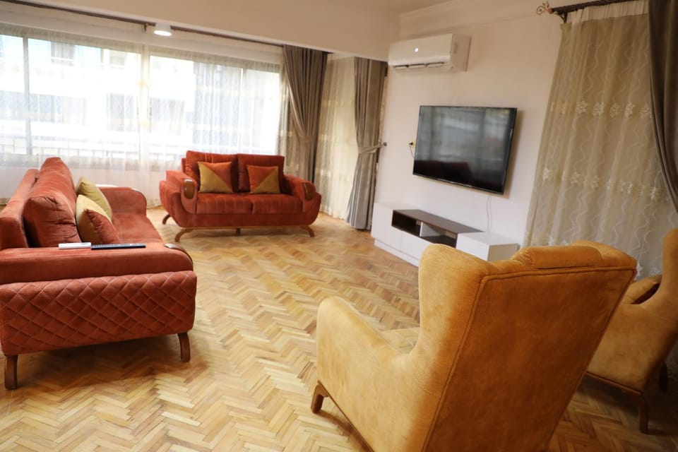 TV and multimedia, Living room, Seating area, air conditioner