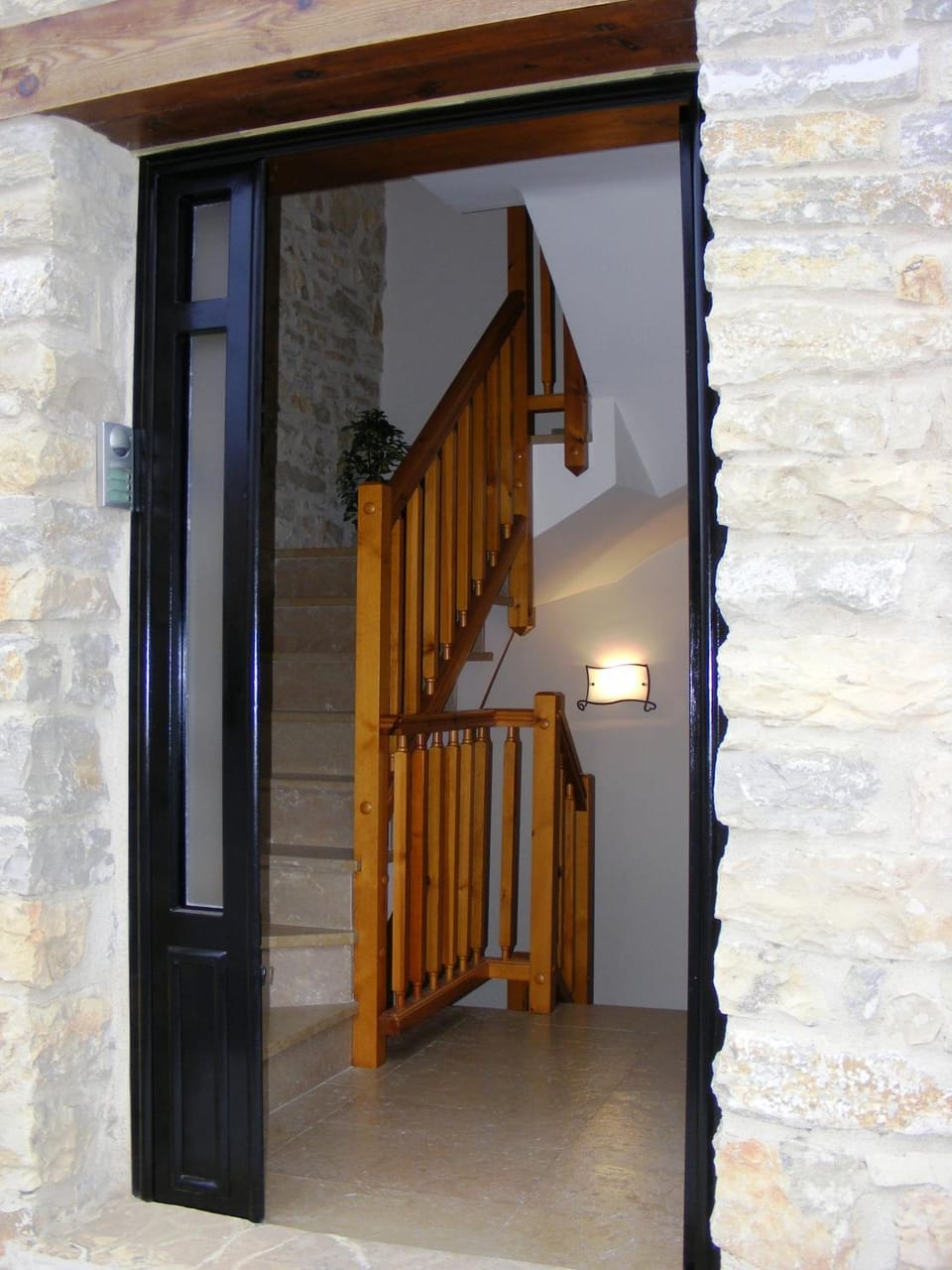 Facade/entrance, Photo of the whole room