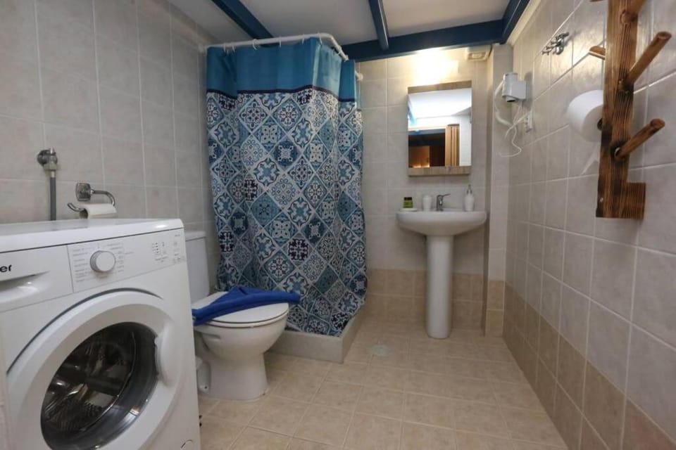 Shower, Bathroom, washing machine