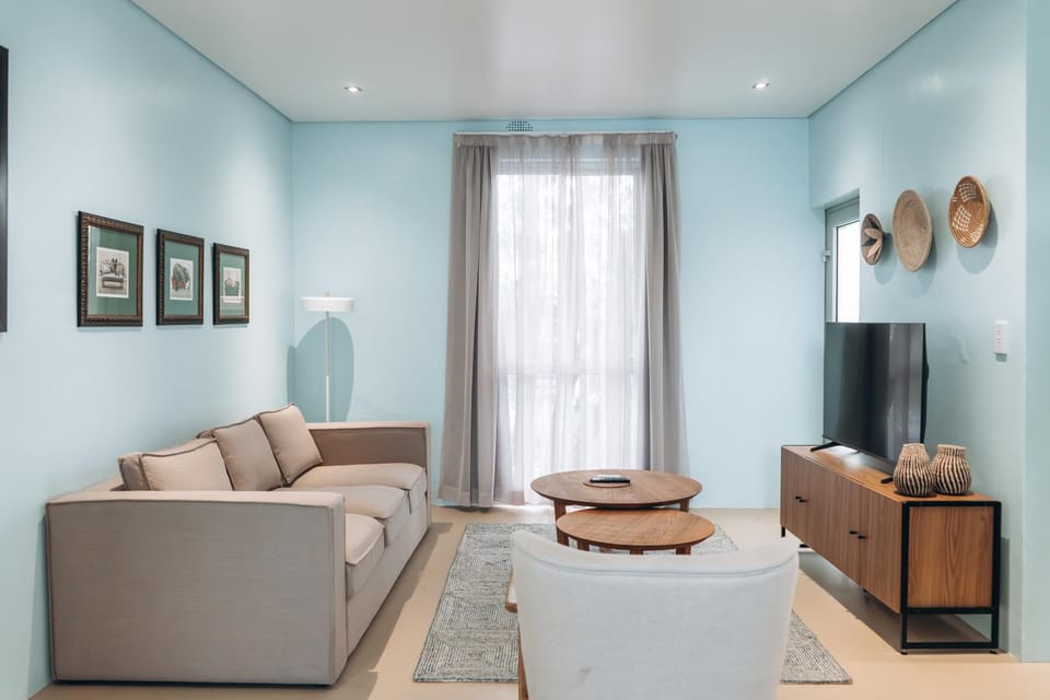 Communal lounge/ TV room, TV and multimedia, View (from property/room), Living room, Decorative detail, Seating area, VIP