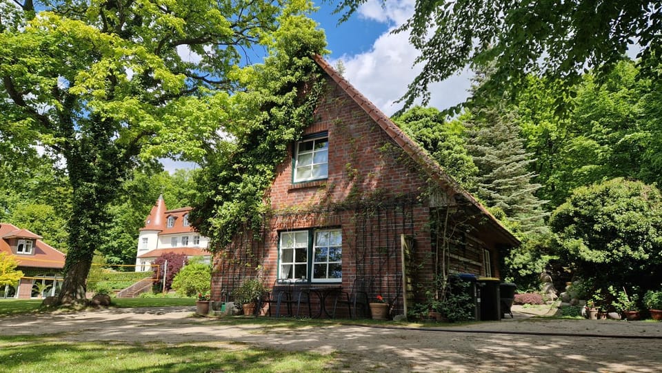 Property building, Spring, Garden view