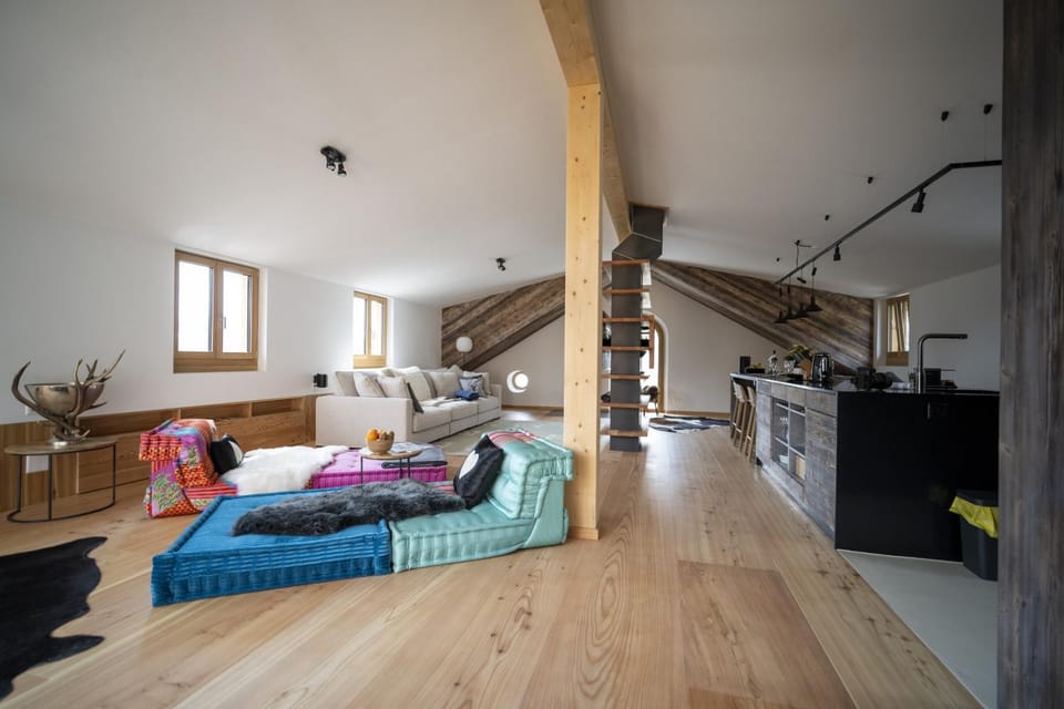 Communal lounge/ TV room, Living room