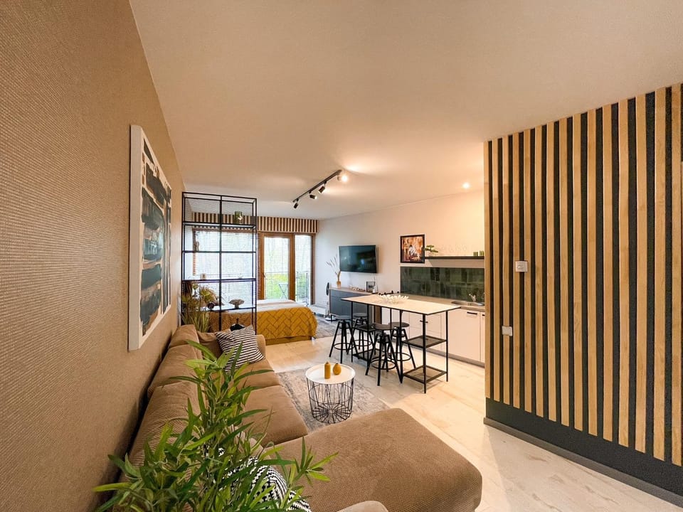 Living room, Seating area, Dining area, kitchen