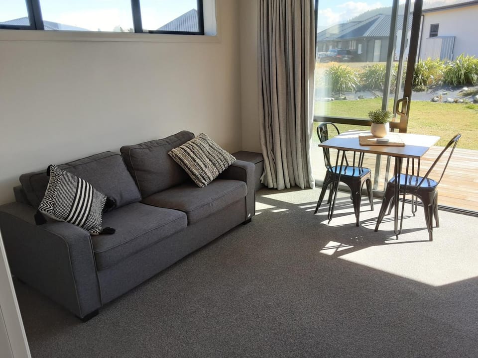 Two Thumbs Unit 1 Apartment in Lake Tekapo