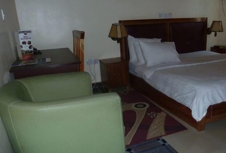 Bed, Decorative detail, Seating area, Bedroom