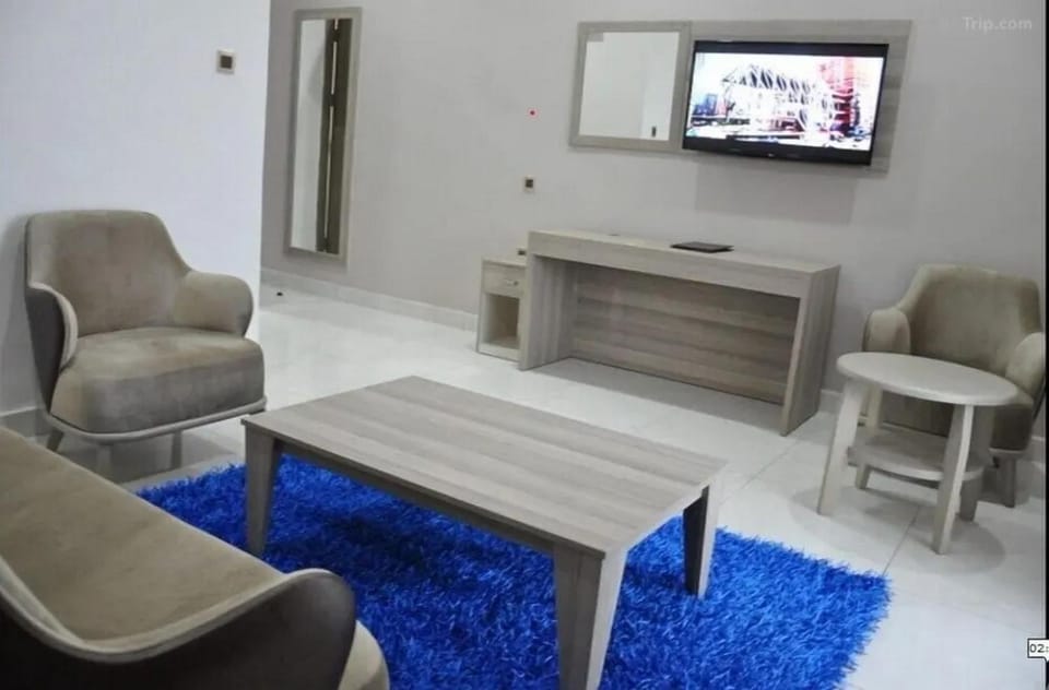Communal lounge/ TV room, TV and multimedia, Living room