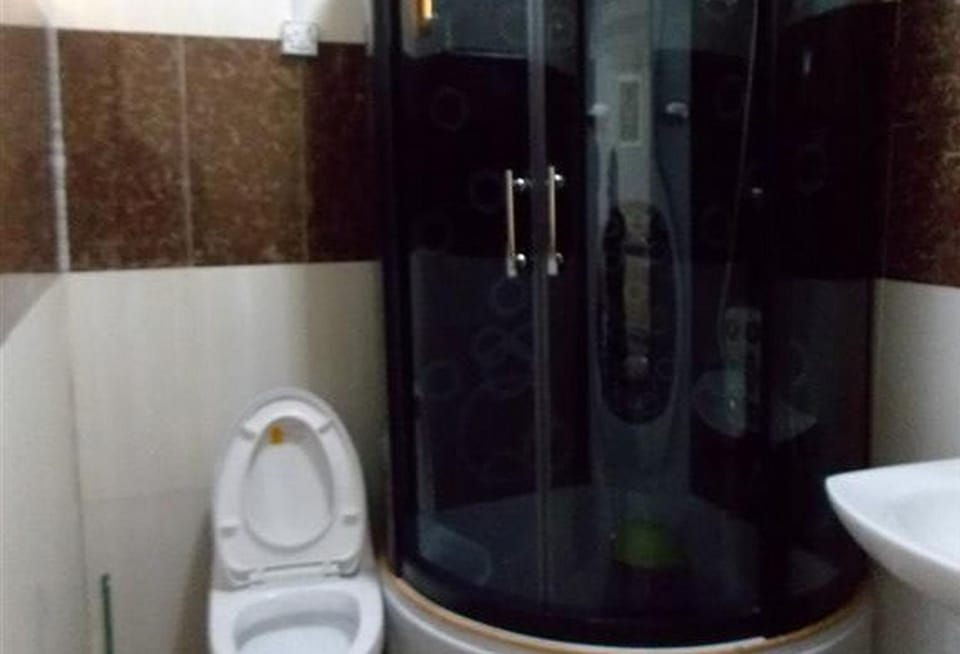 Goldenland Hotels - Guest Room Bed and Breakfast in Nigeria