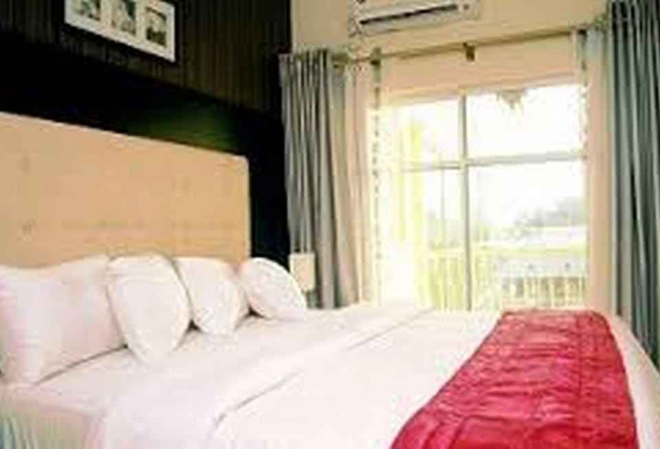 Hampton Towers Spa - Guest Room Bed and Breakfast in Nigeria