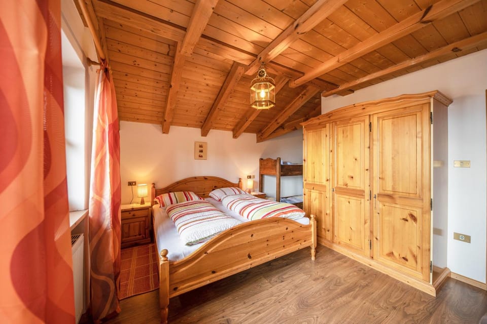 Property building, Living room, Bedroom