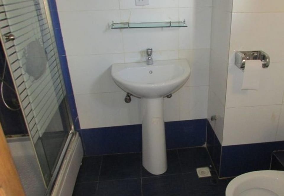 Harlescourt Hotels - Guest Room Bed and Breakfast in Nigeria