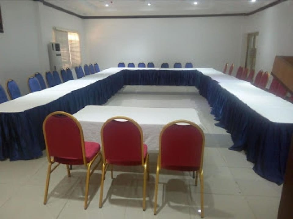 Immaculate Royal International Hotel-Guest Room Bed and Breakfast in Nigeria
