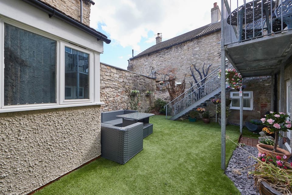 Garden, Seating area