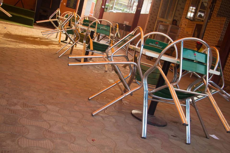 Owees Place-Guest Room Bed and Breakfast in Lagos