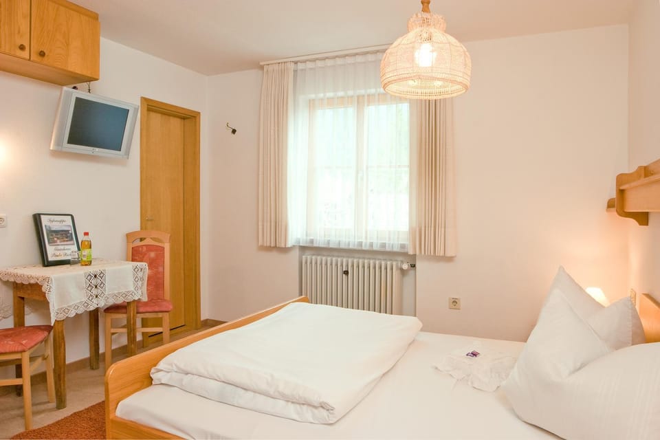 TV and multimedia, Bedroom