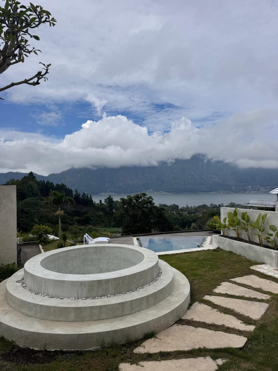 Nearby landmark, Day, Natural landscape, Lake view, Mountain view, Pool view, Sea view, Swimming pool