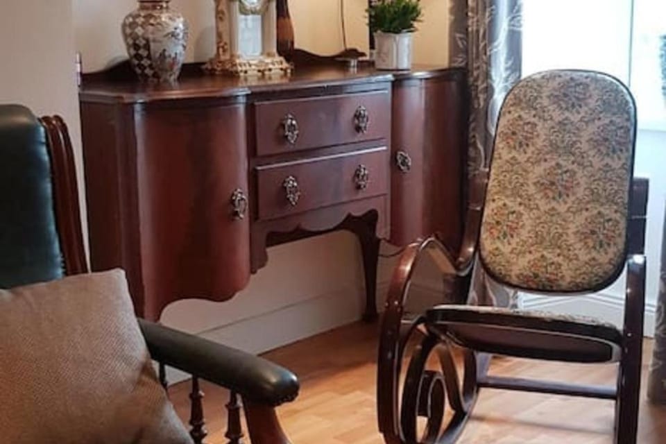 Cosy Townhouse on The Hill in Ireland House in County Galway