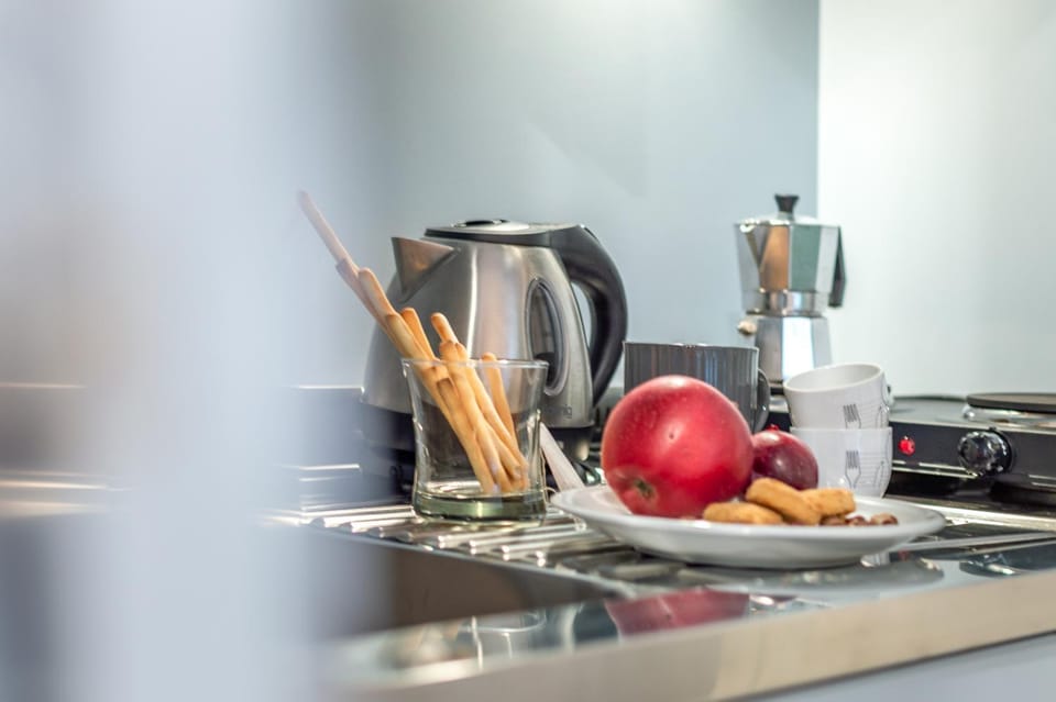 Coffee/tea facilities, Kitchen or kitchenette