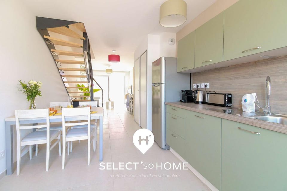 Coffee/tea facilities, Kitchen or kitchenette, Dining area, dishwasher, pet friendly, stove, toaster