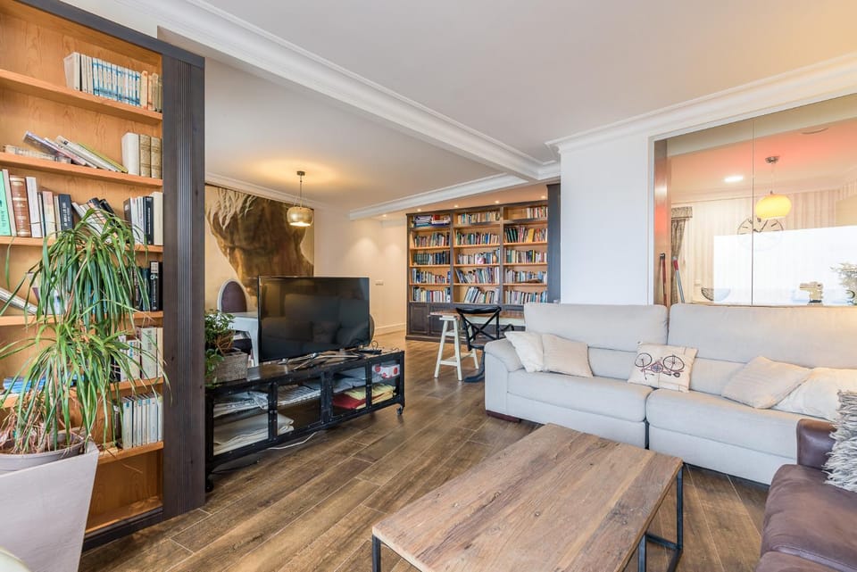Communal lounge/ TV room, Living room
