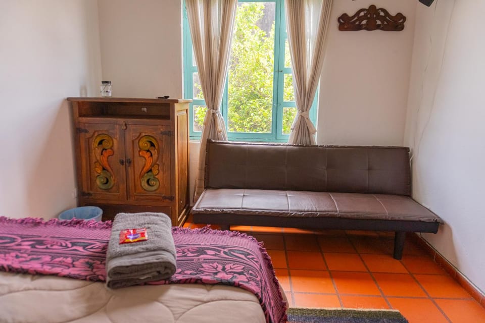Hospedaje la Casa de Chavela centro histórico Bed and Breakfast in Cundinamarca, Colombia