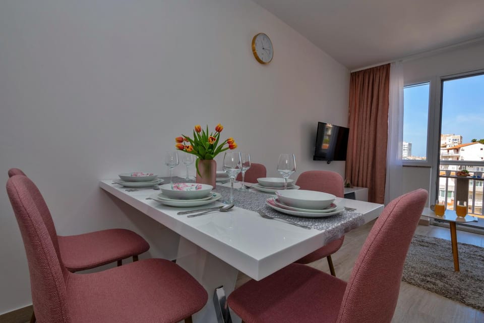 Luxury apartment Makarska 2min from beach Apartment in Makarska