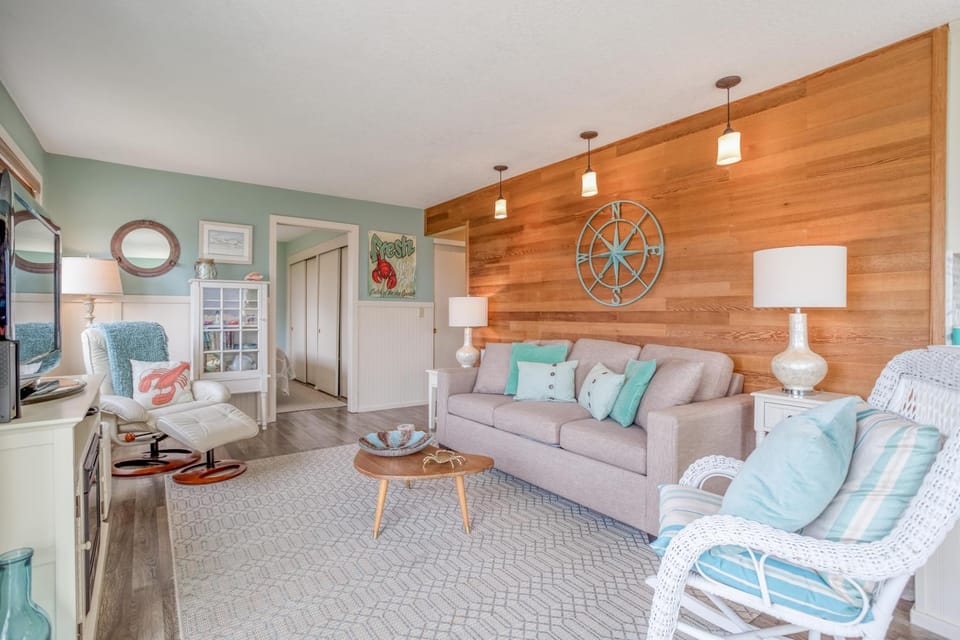 Seaview Cottage House in Lincoln City