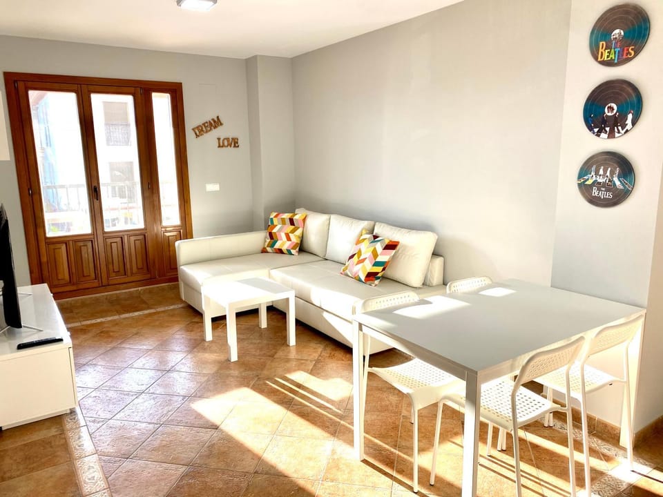 Living room, Lounge or bar