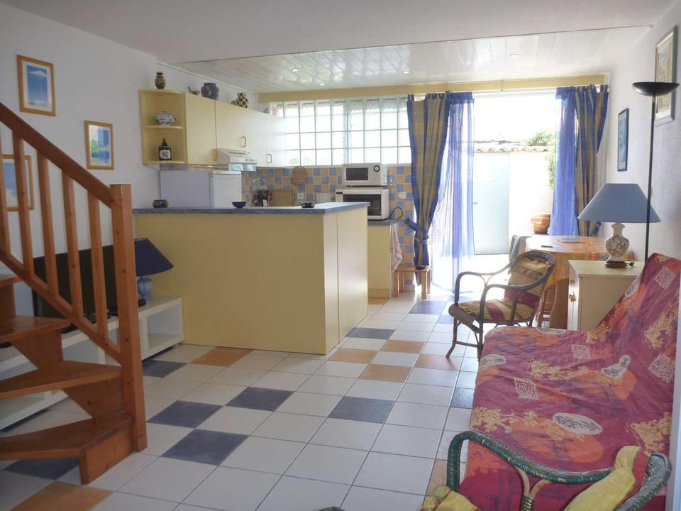 Maison avec Piscine, Tennis, Pétanque, Parking et Proche Plage - FR-1-387-171 House in Marseillan