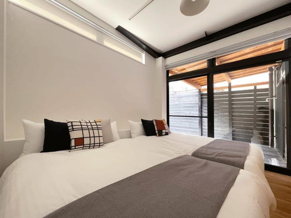 b hotel Kaniwasou 101 1BR good for 10PPL in the scenic Island of Miyajima Apartment in Hiroshima