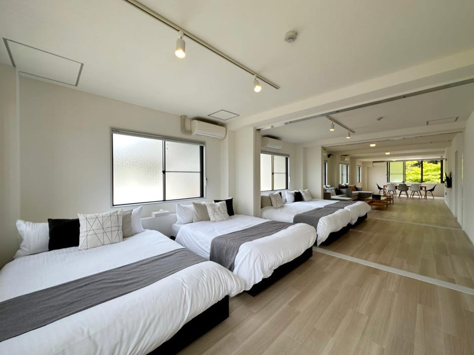 b hotel Kaniwasou 201 2BR Apt, Near Itsukushima Shrine, For 12 Ppl Apartment in Hiroshima