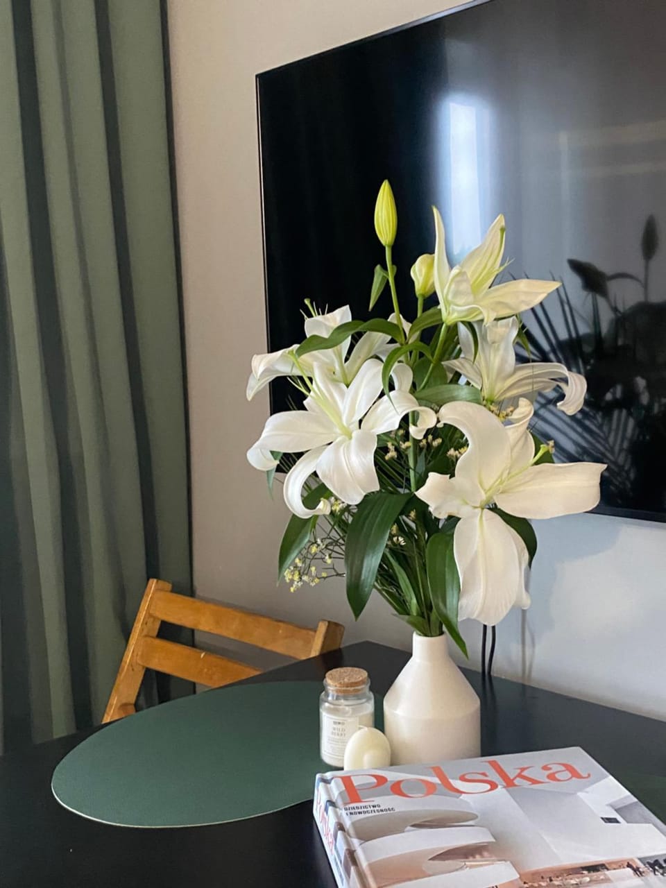 TV and multimedia, Living room, Decorative detail, Seating area, Area and facilities