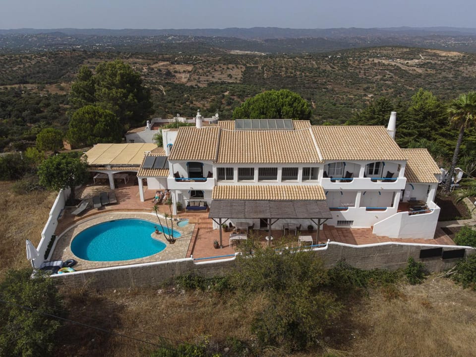 Property building, Bird's eye view