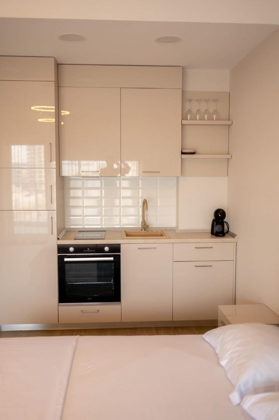 Kitchen or kitchenette, oven, stove