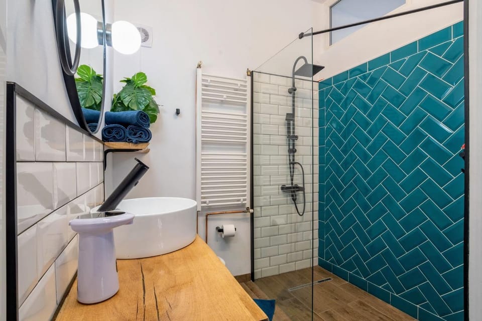 Shower, Bathroom