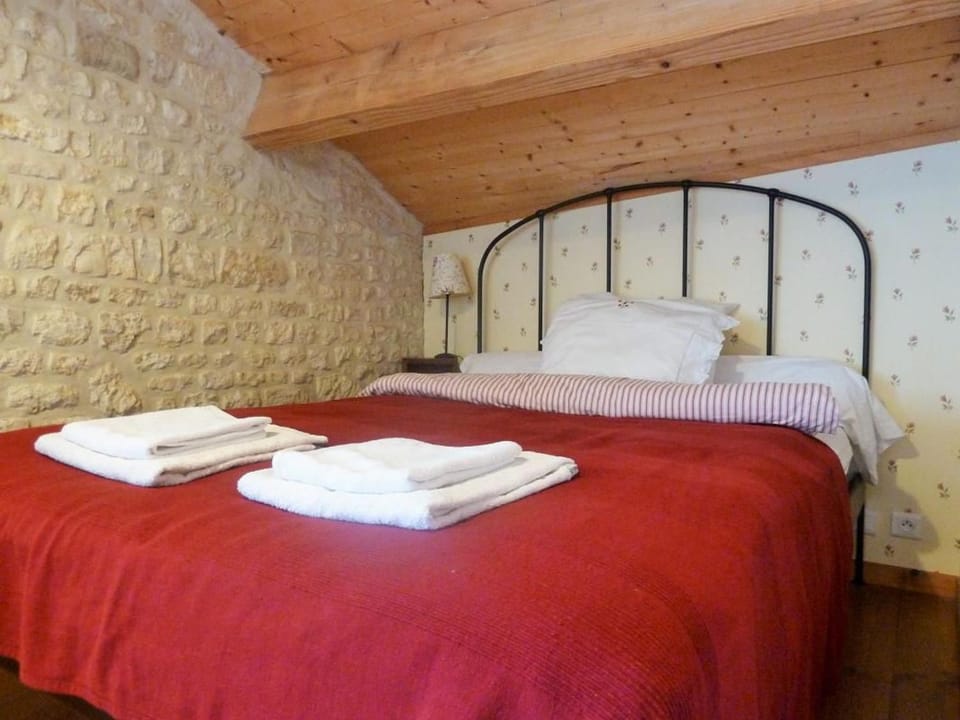 Charmante maison XVIIIème rénovée avec piscine et terrasse, proche rivière et pistes cyclables - FR-1-426-99 House in Pays de la Loire