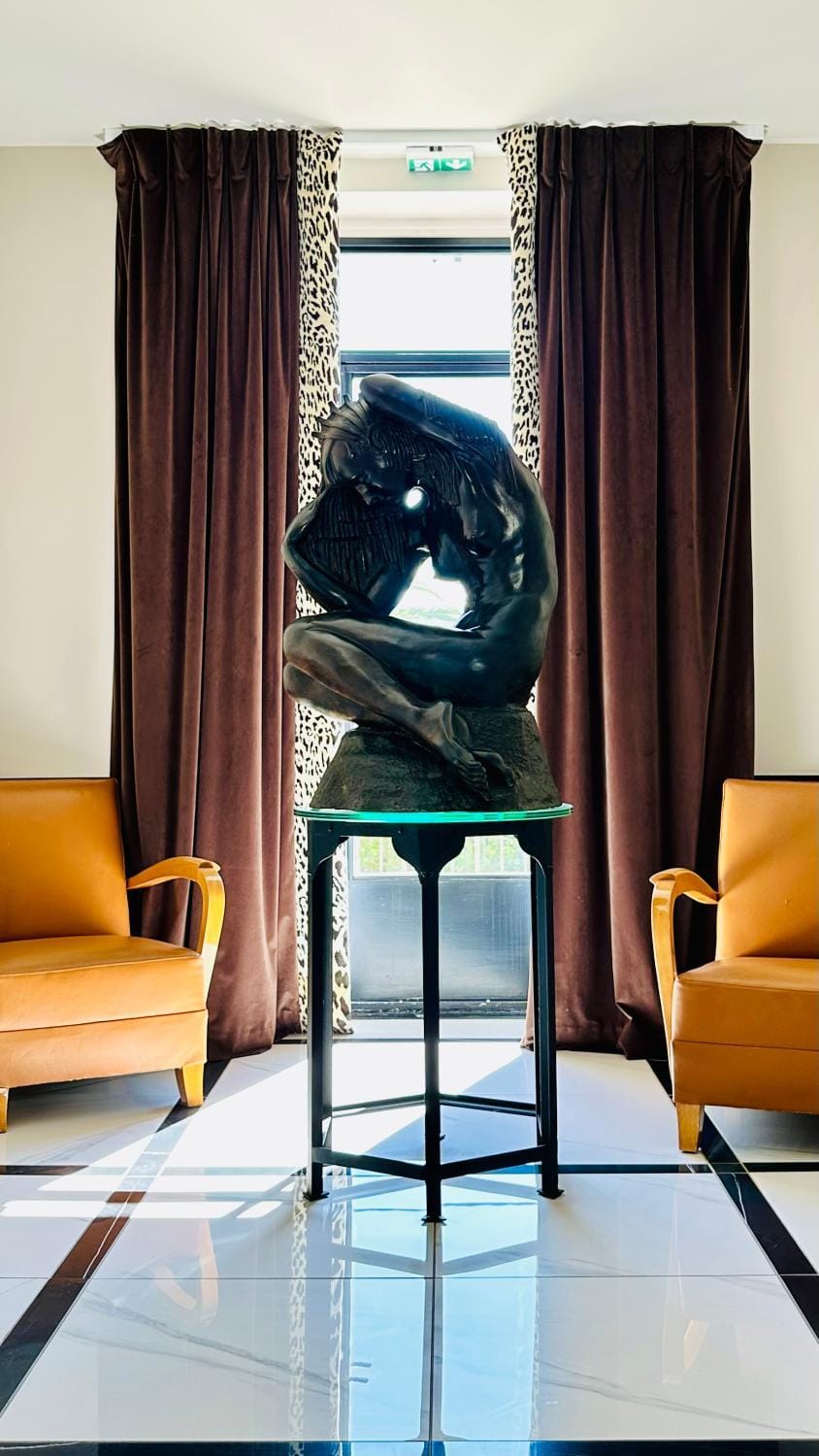 Facade/entrance, Living room, Lobby or reception