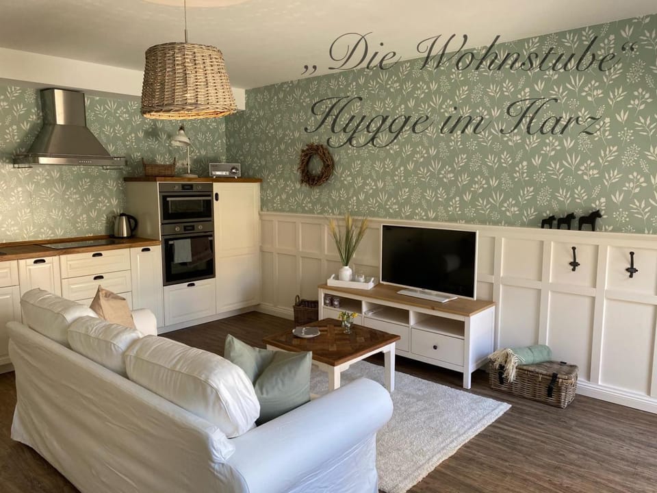 Kitchen or kitchenette, Living room